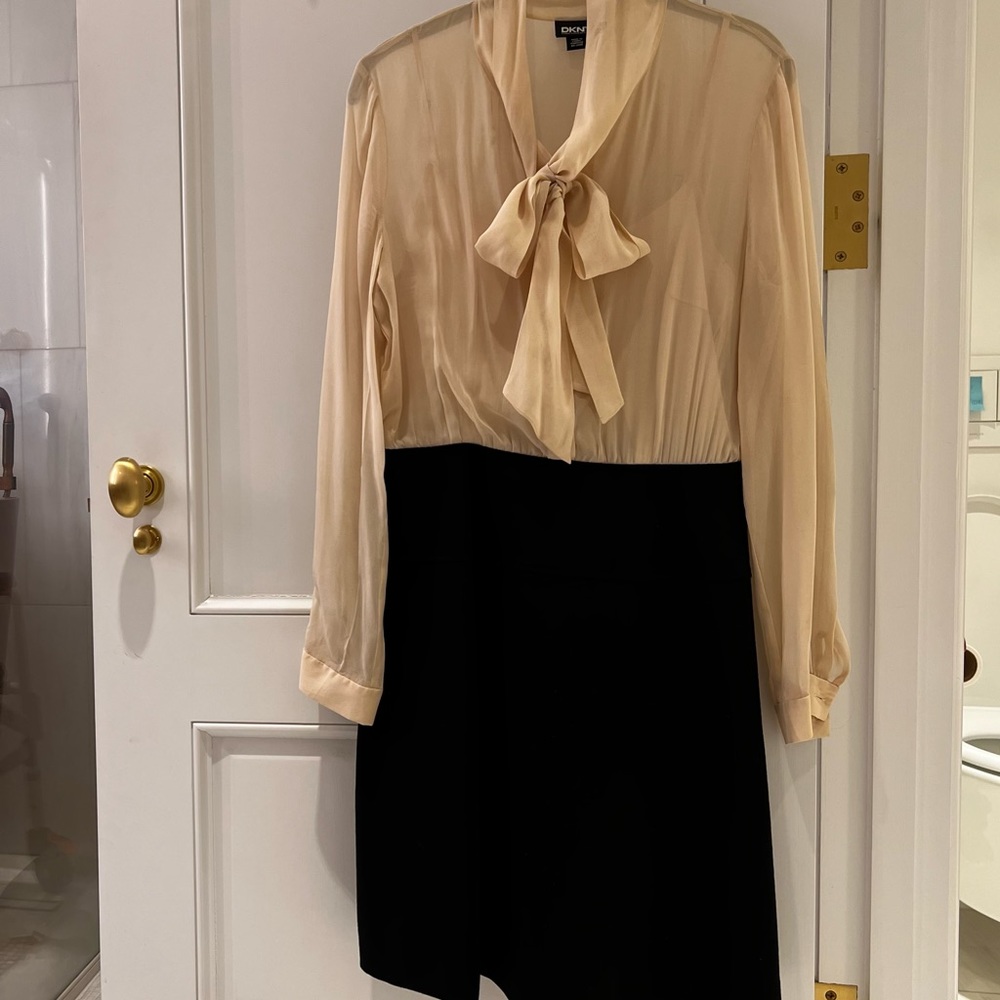 VINTAGE DKNY PUSSYBOW DRESS SILK